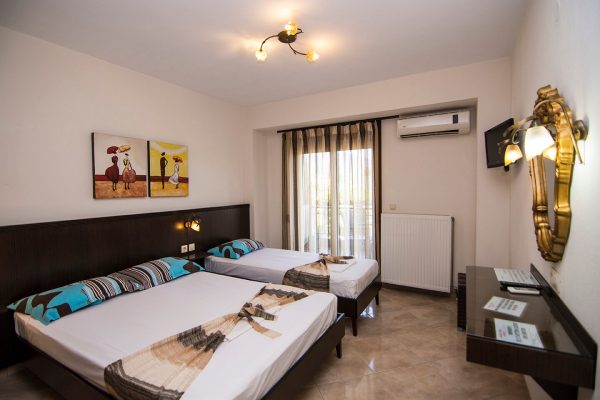 Villa Smeraldo Triple Room Nea Vrasna