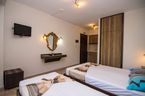 Villa Smeraldo Triple Room Nea Vrasna